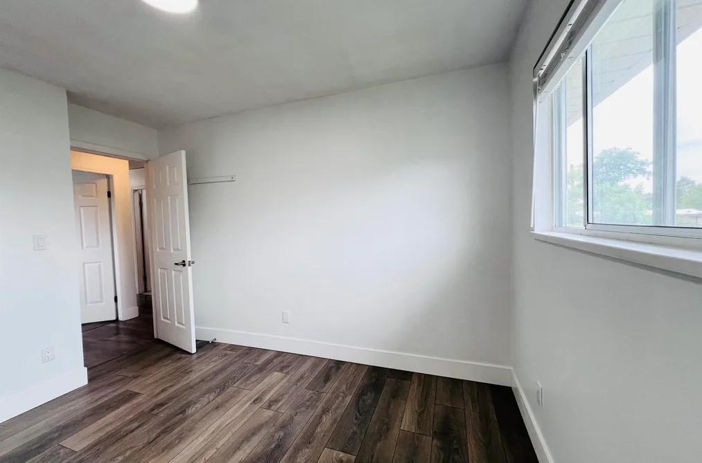 12751 115A AVENUE, Surrey BC V3V 3R3, Surrey BC — Residential for Sale — Photo 17 of 32