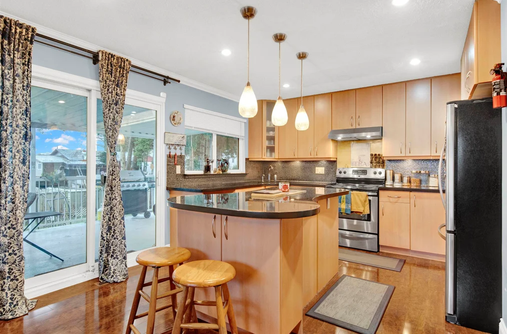 12754 CAMPBELL PLACE, Surrey BC V3V 6C8, Surrey BC — Residential for Sale - Photo 3
