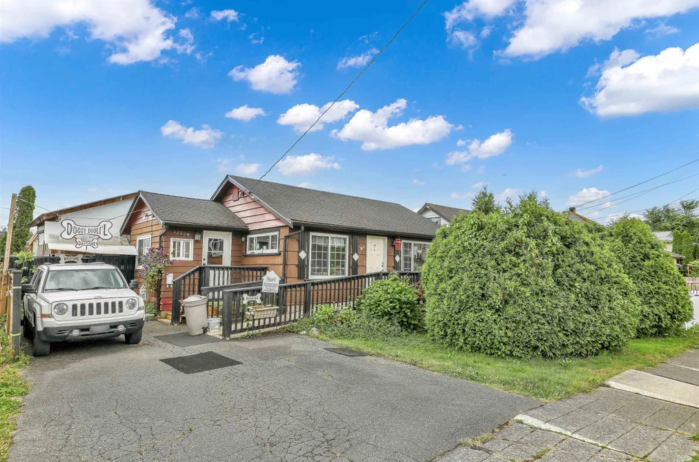 12774 114B AVENUE, Surrey BC V3V 3P5, Surrey BC — Residential for Sale - Photo 2