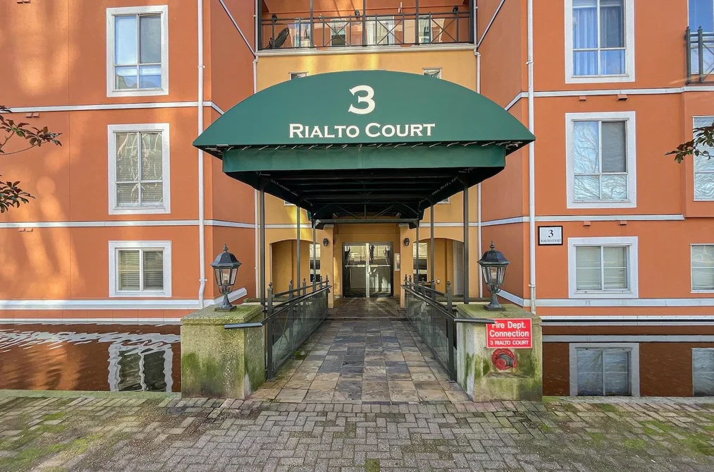 Condo for sale at 128 3 Rialto Court New Westminster British Columbia - MLS: R3084793