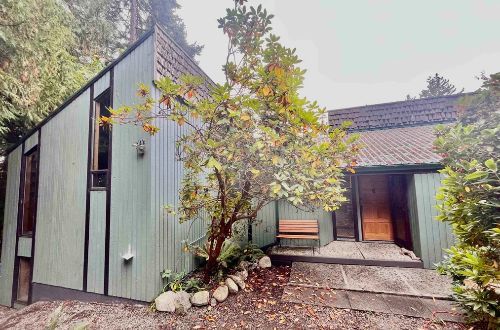 House for sale at 12835 Gulfview Road Madeira Park British Columbia - MLS: R3169791