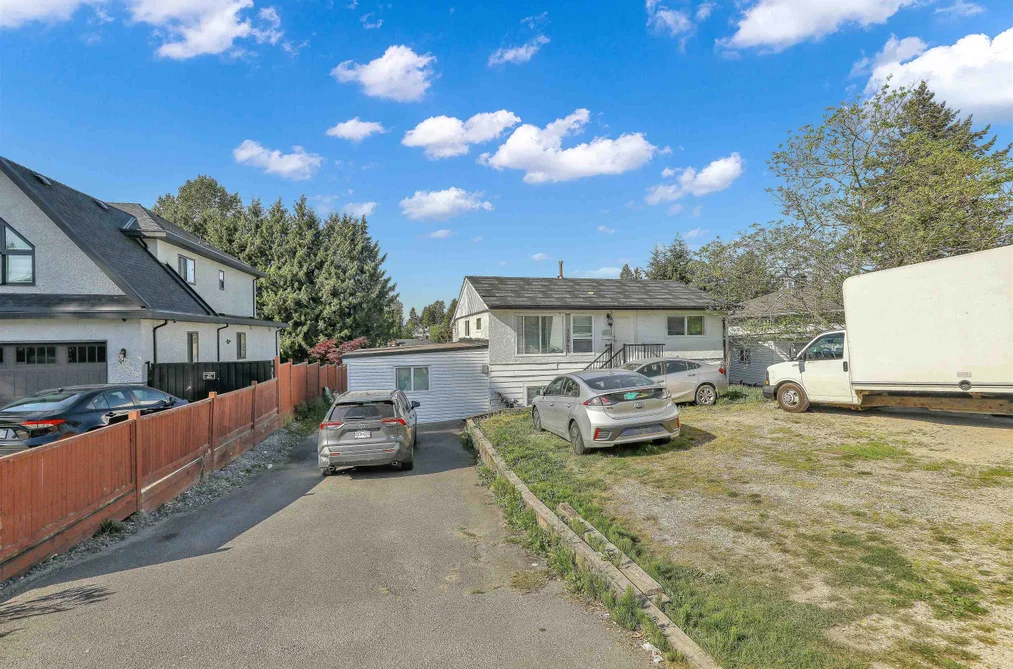 12841 98 AVENUE, Surrey BC V2T 5J9, Surrey BC — Residential for Sale - Photo 2