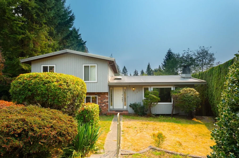 1285 LUCKING PLACE, North Vancouver BC V7J 3L5, North Vancouver BC — Residential for Sale - Photo 2