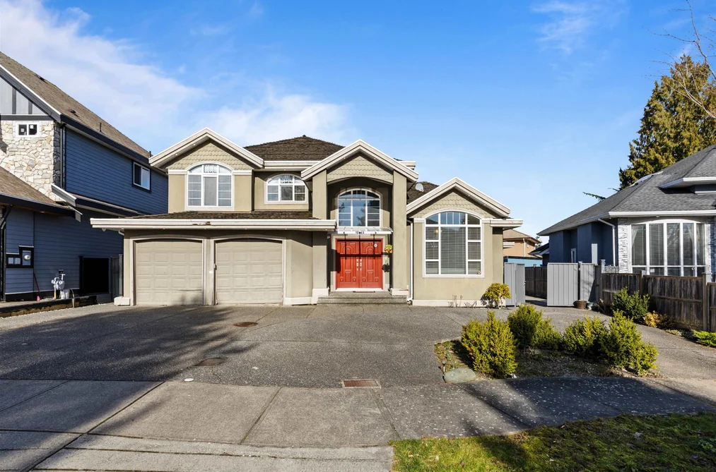 House for sale at 12865 63a Avenue Surrey British Columbia - MLS: R3114915