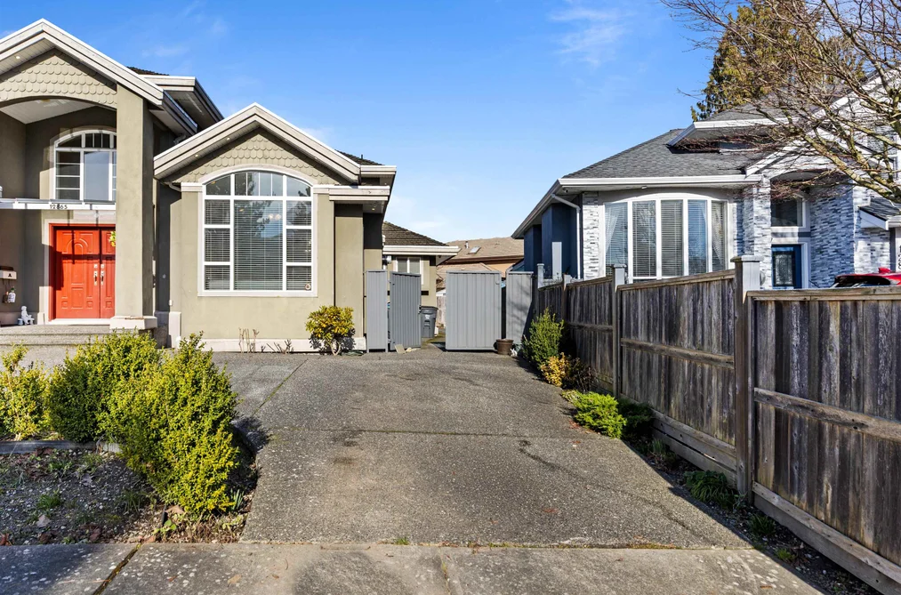 12865 63A AVENUE, Surrey BC V3X 3S9, Surrey BC — Residential for Sale - Photo 2
