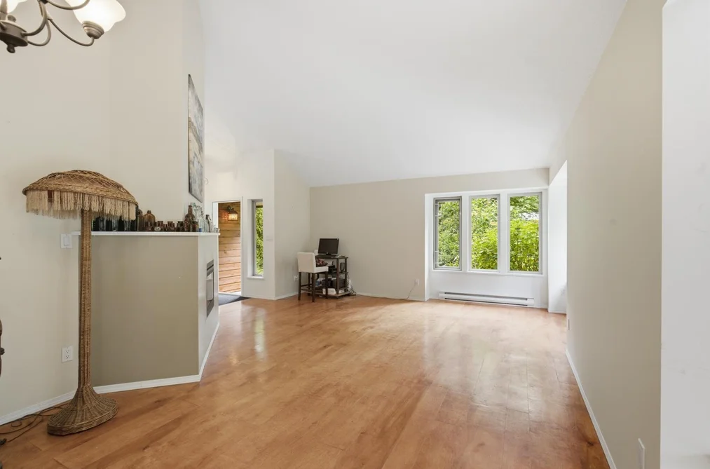 1287 ROBERTS CREEK ROAD, Roberts Creek BC V0N 2W2, Roberts Creek BC — Residential for Sale — Photo 10 of 29