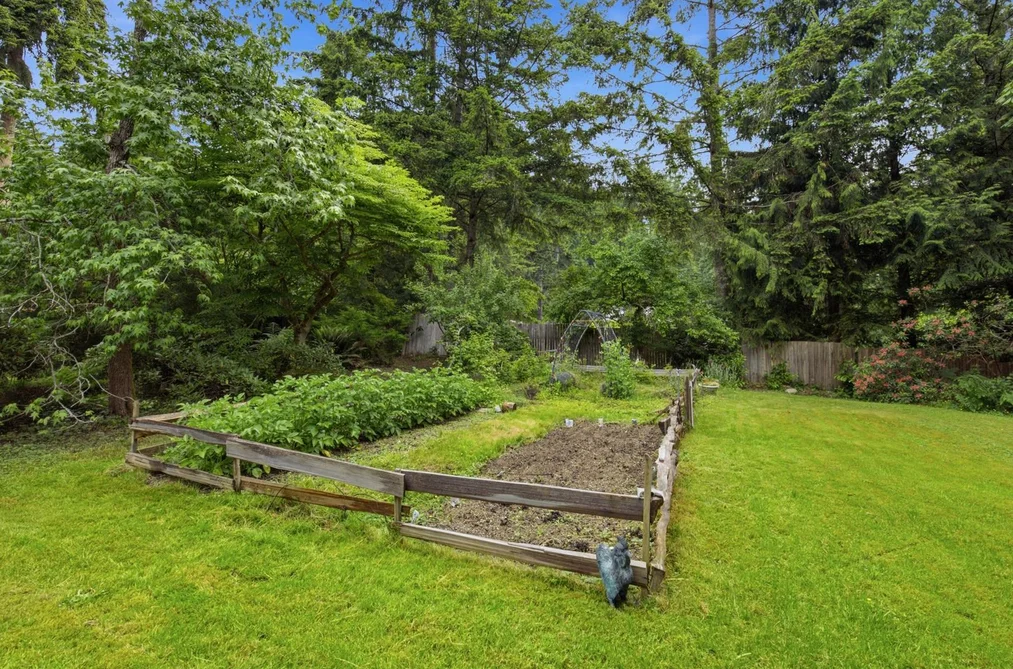 1287 ROBERTS CREEK ROAD, Roberts Creek BC V0N 2W2, Roberts Creek BC — Residential for Sale — Photo 26 of 29