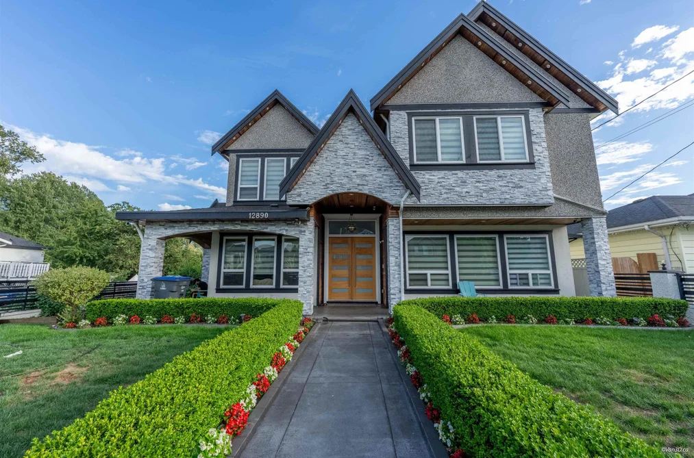 House for sale at 12890 92a Avenue Surrey British Columbia - MLS: R3163156