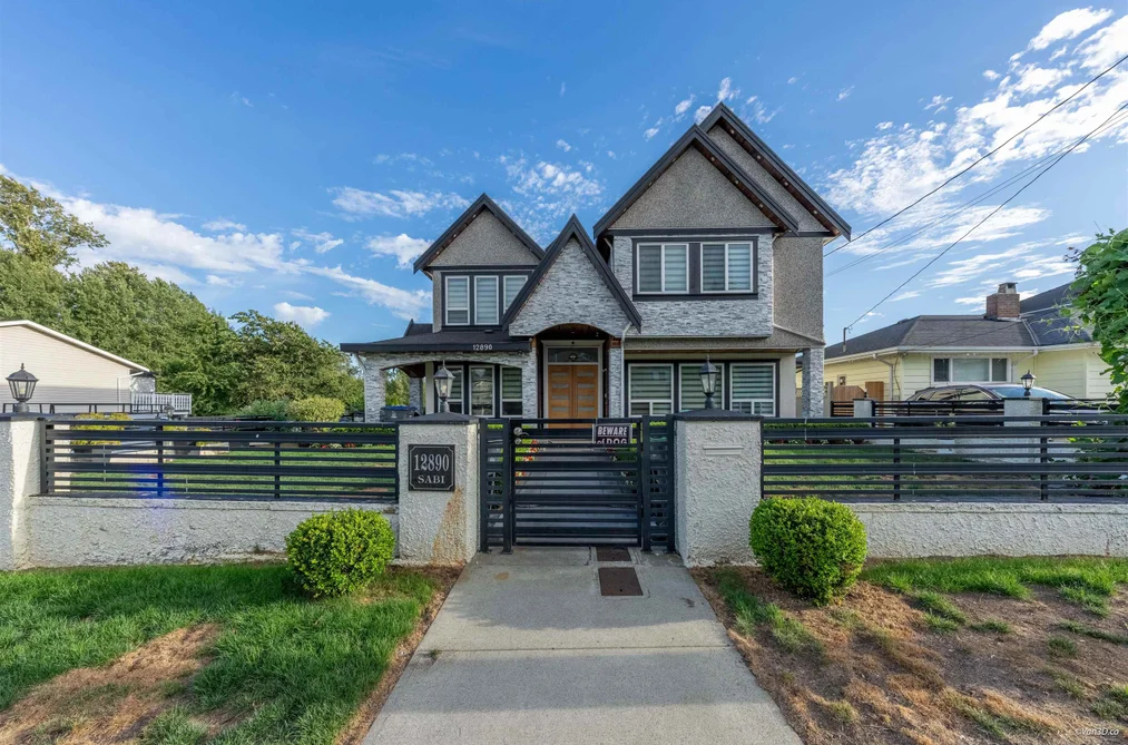 12890 92A Avenue, Surrey, BC - MLS: R3163156 - Photo 2 12890 92A Avenue, Surrey, BC - MLS: R3163156 - Photo 2