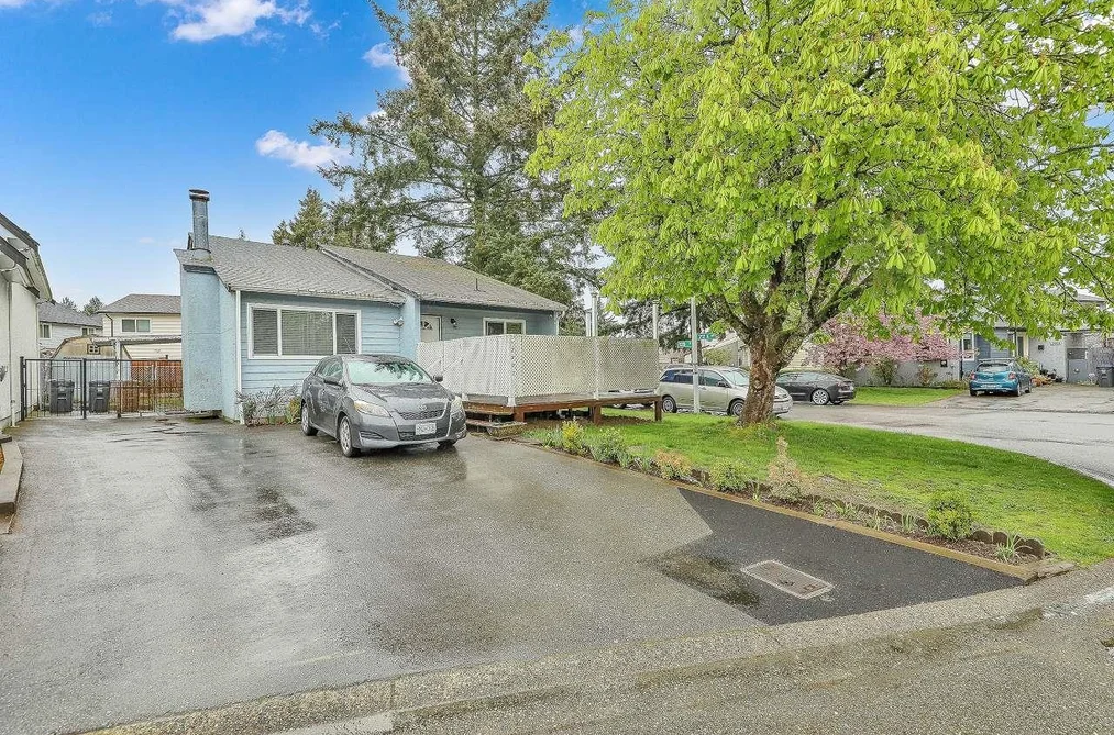 House for sale at 12902 72a Avenue Surrey British Columbia - MLS: R3112219