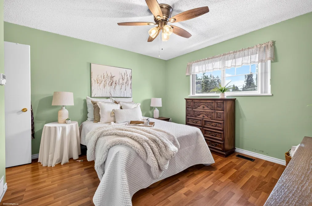 12905 99 AVENUE, Surrey, BC — Residential for Sale — Photo 12 of 40