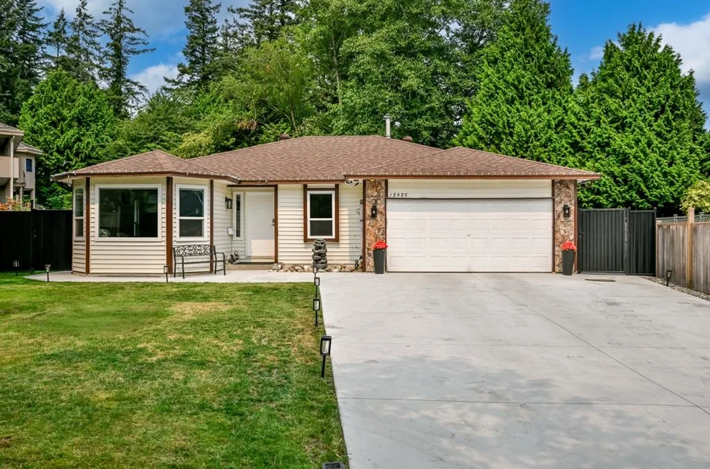 House for sale at 12925 65 Avenue Surrey British Columbia - MLS: R3152008