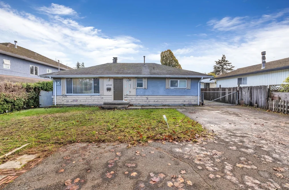 House for sale at 12928 64 Avenue Surrey British Columbia - MLS: R3056504