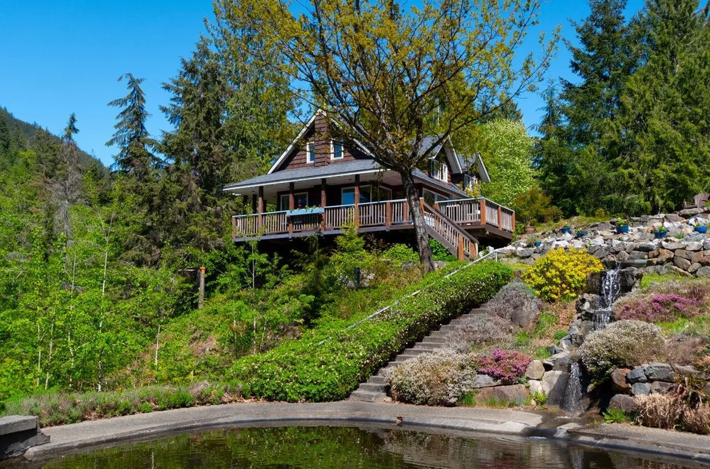 House for sale at 1293 Westside Road Bowen Island British Columbia - MLS: R3110137