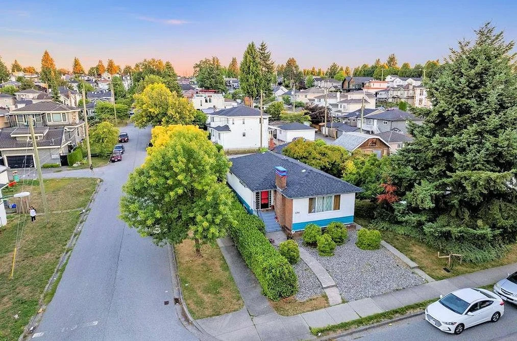 1294 E 33RD AVENUE, Vancouver BC V5V 3B6, Vancouver BC — Residential for Sale - Photo 3