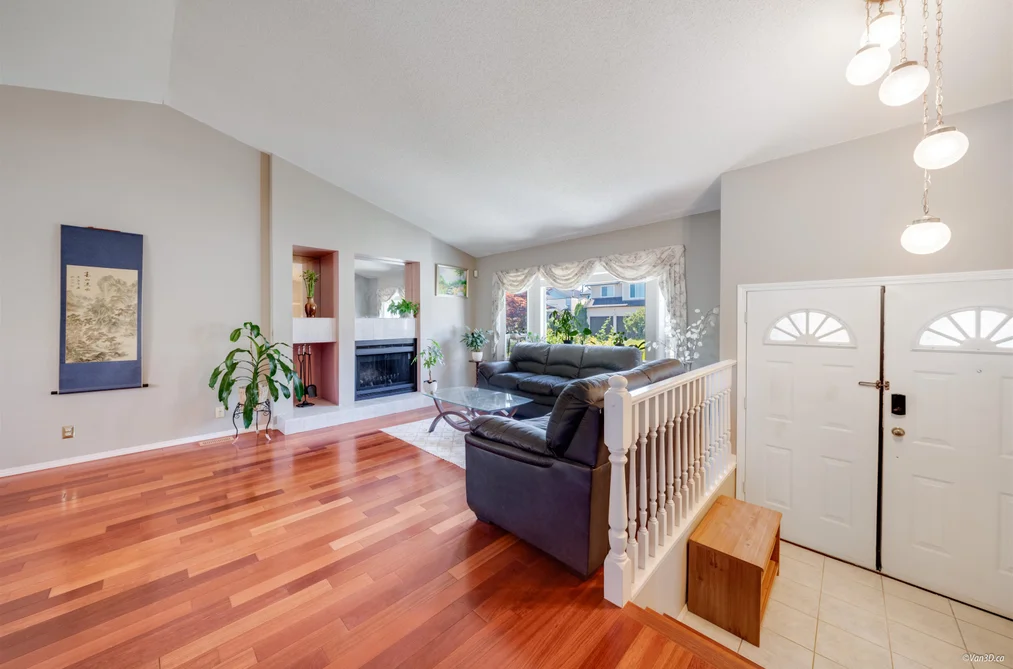 1295 DAIMLER STREET, Coquitlam BC V3B 6P5, Coquitlam BC — Residential for Sale - Photo 4