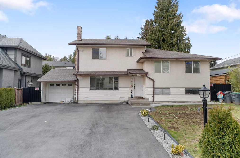 House for sale at 12957 98b Avenue Surrey British Columbia - MLS: R3096671