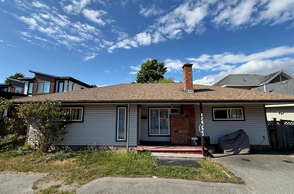 House for sale at 12965 64 Avenue Surrey British Columbia - MLS: R3144901