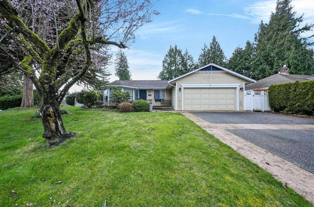 House for sale at 12988 18 Avenue Surrey British Columbia - MLS: R3117386
