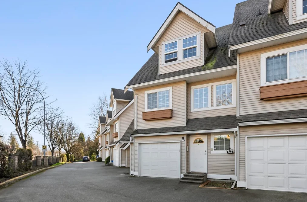 Townhouse for sale at 13 19948 Willoughby Way Langley British Columbia - MLS: R3115294