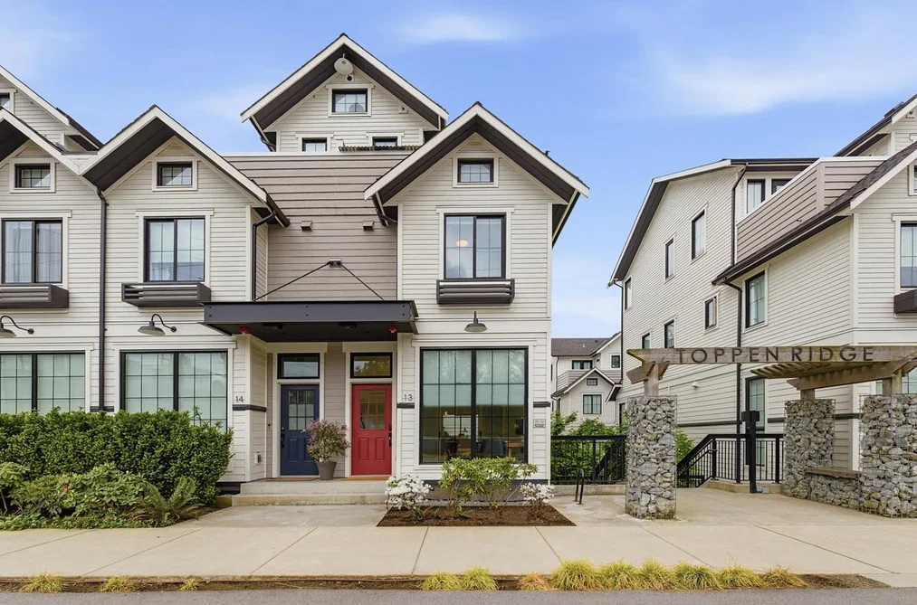Townhouse for sale at 13 237 Ridgeway Avenue North Vancouver British Columbia - MLS: R3121917