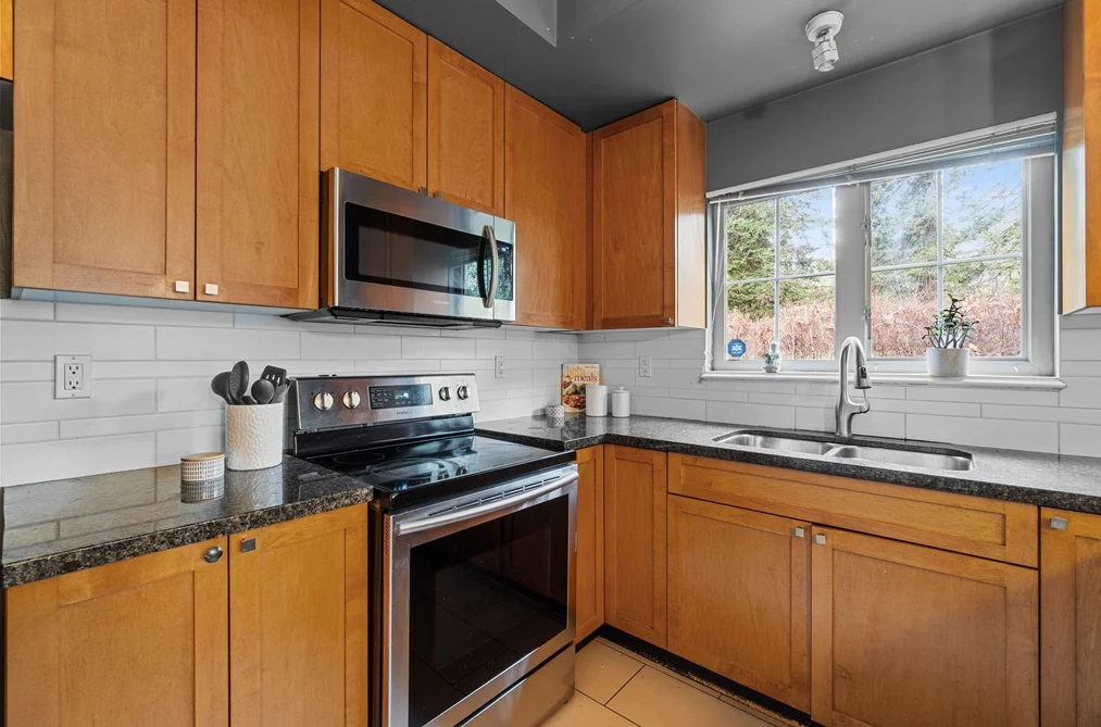 13 245 FRANCIS WAY, New Westminster BC V3L 0A7, New Westminster BC — Residential for Sale - Photo 3