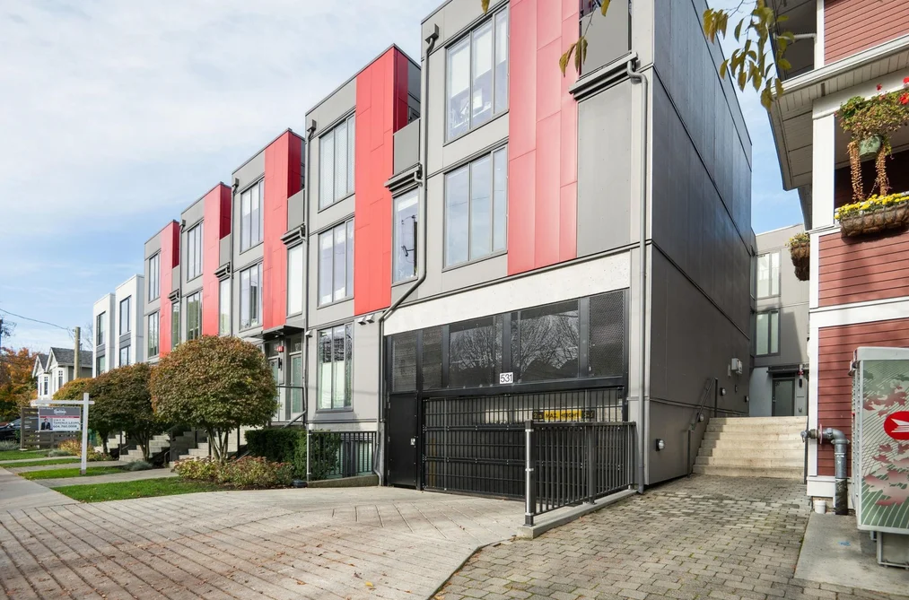 Townhouse for sale at 13 531 E 16th Avenue Vancouver British Columbia - MLS: R3164793