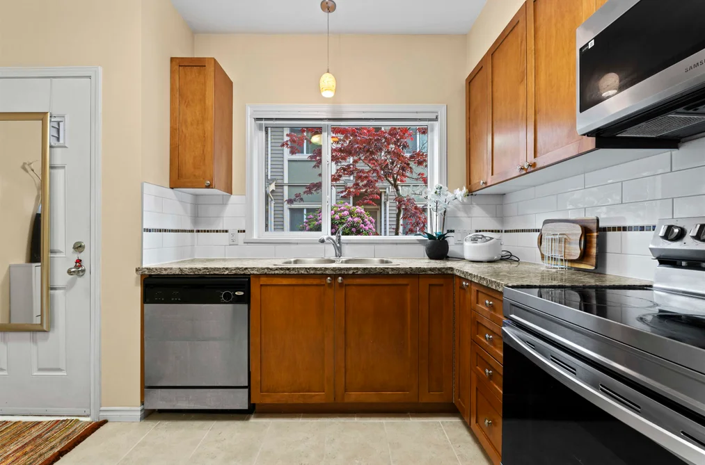 13 621 LANGSIDE AVENUE, Coquitlam BC V3J 0A8, Coquitlam BC — Residential for Sale - Photo 2