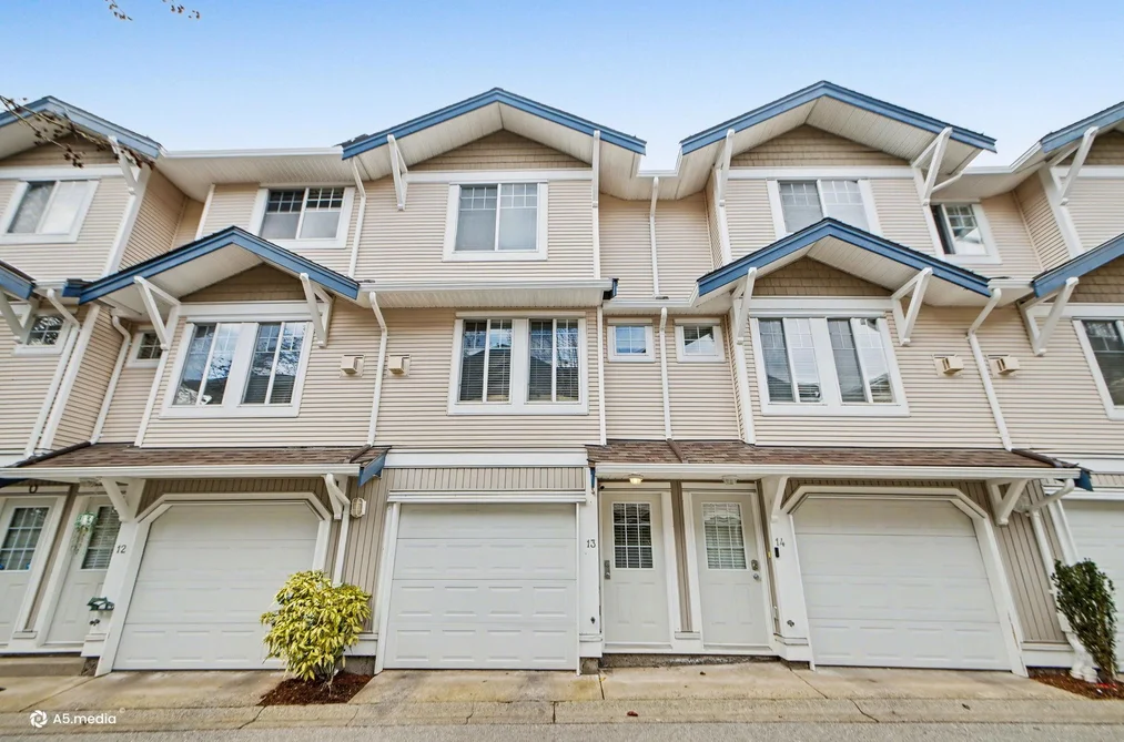 Townhouse for sale at 13 6533 121 Street Surrey British Columbia - MLS: R3105729