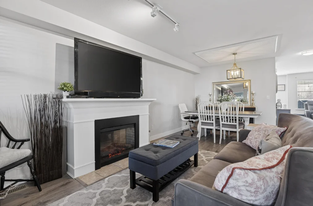 Townhouse for sale at 13 6568 193b Street Surrey British Columbia - MLS: R3119546
