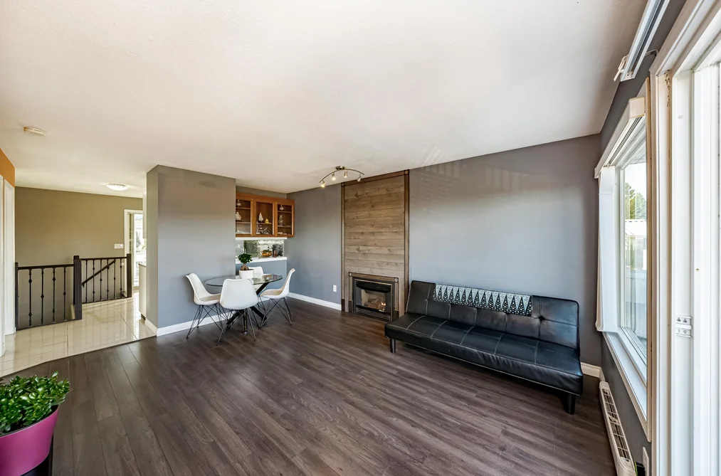 13 ELLESMERE AVENUE, Burnaby BC V5B 3S5, Burnaby BC — Residential for Sale — Photo 10 of 28