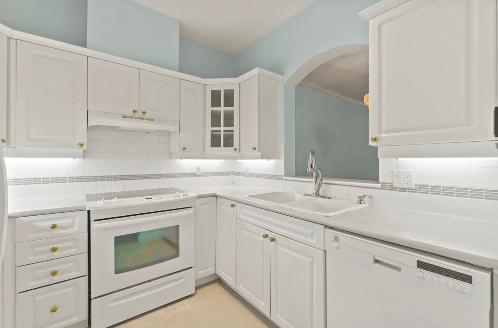 130 3098 GUILDFORD WAY, Coquitlam BC V3B 7W8, Coquitlam BC — Residential for Sale - Photo 4