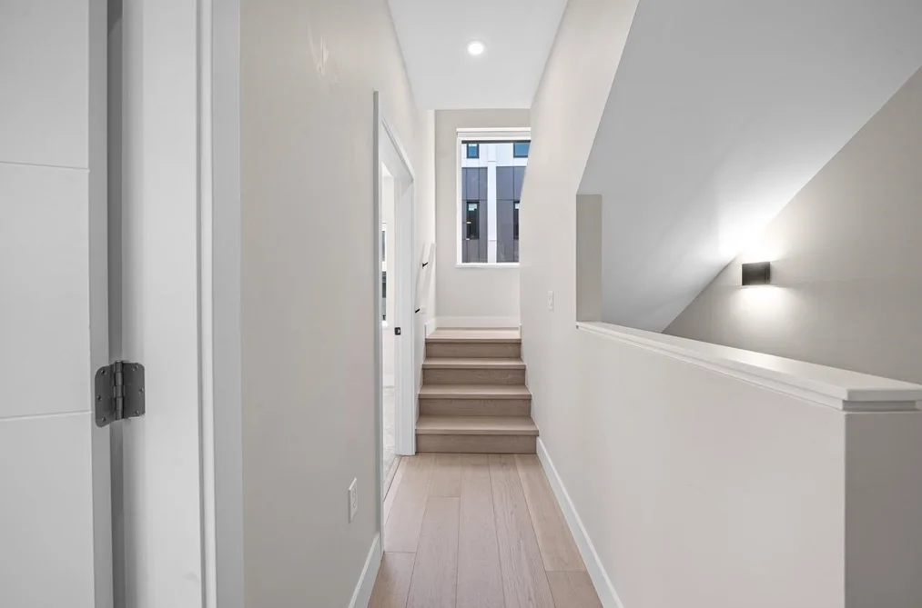 130 W WOODSTOCK AVENUE, Vancouver BC V5Y 0P4, Vancouver BC — Residential for Sale — Photo 14 of 25