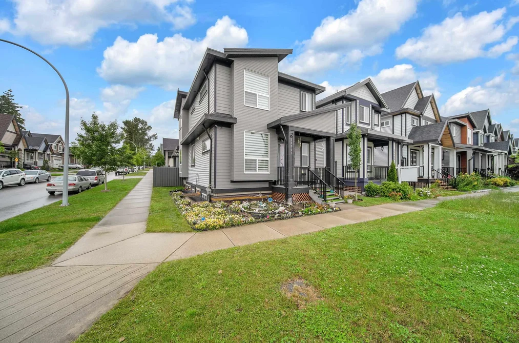 House for sale at 13001 59 Avenue Surrey British Columbia - MLS: R3165028