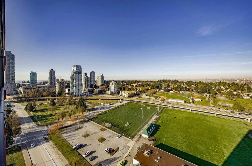 1301 10626 CITY PARKWAY, Surrey BC V3T 0S3, Surrey BC — Residential for Sale — Photo 16 of 18