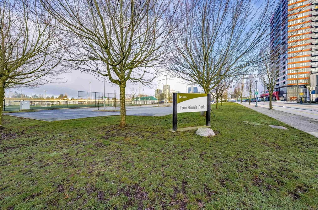 1301 10626 CITY PARKWAY, Surrey BC V3T 0S3, Surrey BC — Residential for Sale — Photo 17 of 18