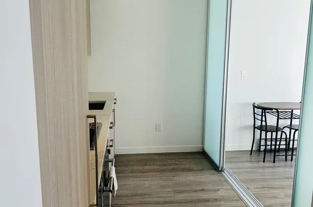 1301 13350 CENTRAL AVENUE, Surrey BC V3T 0S1, Surrey BC — Residential for Sale - Photo 3
