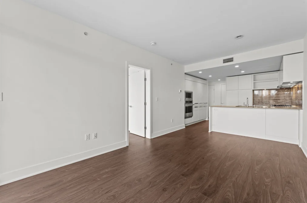 1301 450 WESTVIEW STREET, Coquitlam BC V3K 6C3, Coquitlam BC — Residential for Sale - Photo 5