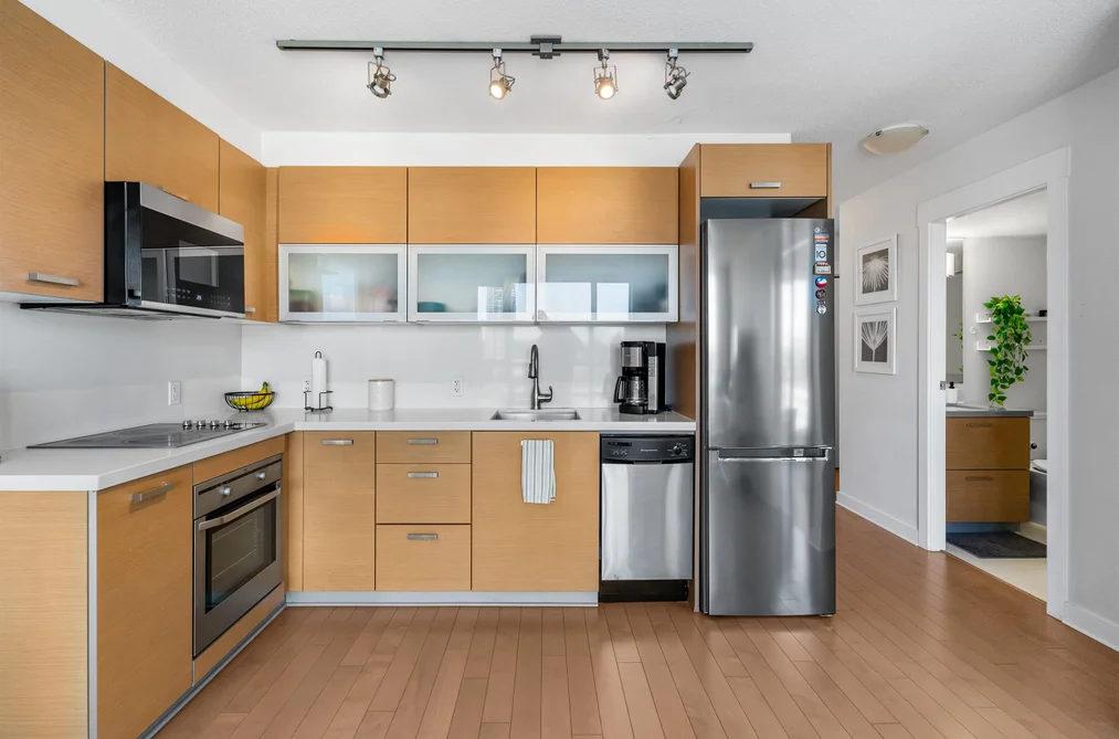 1302 10777 UNIVERSITY DRIVE, Surrey BC V3T 0E6, Surrey BC — Residential for Sale — Photo 10 of 24