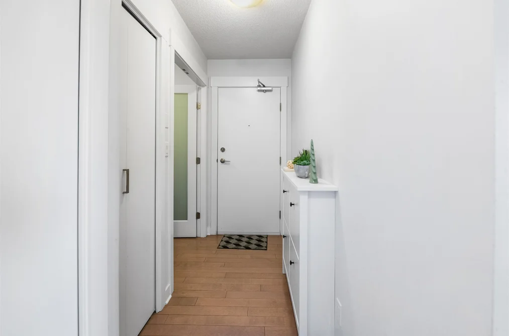 1302 10777 UNIVERSITY DRIVE, Surrey BC V3T 0E6, Surrey BC — Residential for Sale — Photo 19 of 24