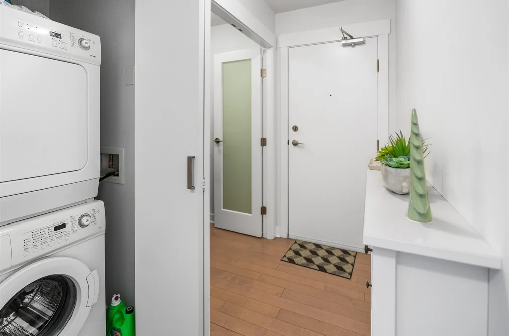 1302 10777 UNIVERSITY DRIVE, Surrey BC V3T 0E6, Surrey BC — Residential for Sale — Photo 22 of 24