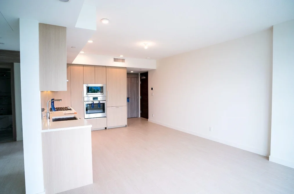 Condo for sale at 1302 13778 100 Avenue Surrey British Columbia - MLS: R3038047