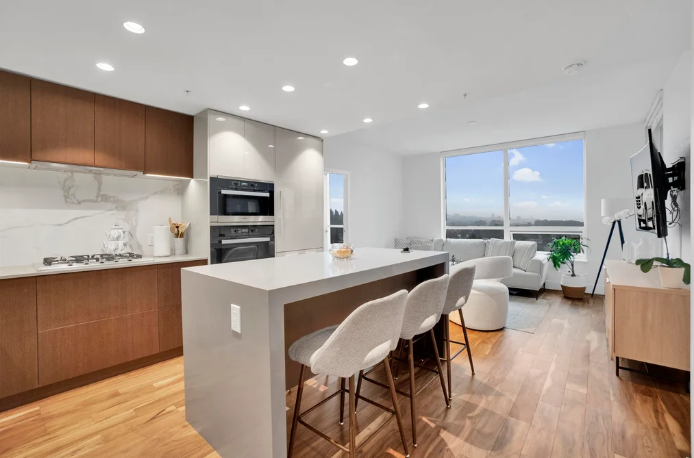 Condo for sale at 1302 1675 Lions Gate Lane North Vancouver British Columbia - MLS: R3118502