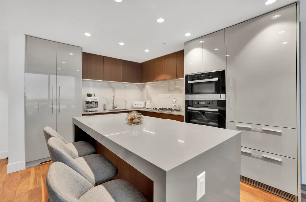 1302 1675 LIONS GATE LANE, North Vancouver BC V7P 0E3, North Vancouver BC — Residential for Sale - Photo 3
