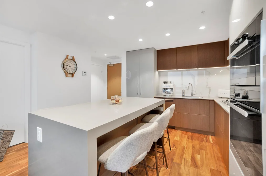 1302 1675 LIONS GATE LANE, North Vancouver BC V7P 0E3, North Vancouver BC — Residential for Sale - Photo 5