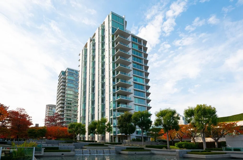 1777 Bayshore Dr Unit 1303, Vancouver, BC - MLS: R3177764