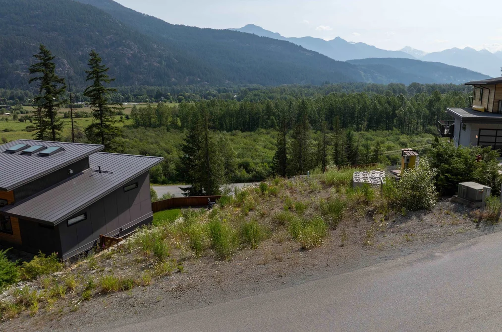 1303 Eagle Drive, Pemberton, BC - MLS: R3179803 - Photo 5 1303 Eagle Drive, Pemberton, BC - MLS: R3179803 - Photo 5