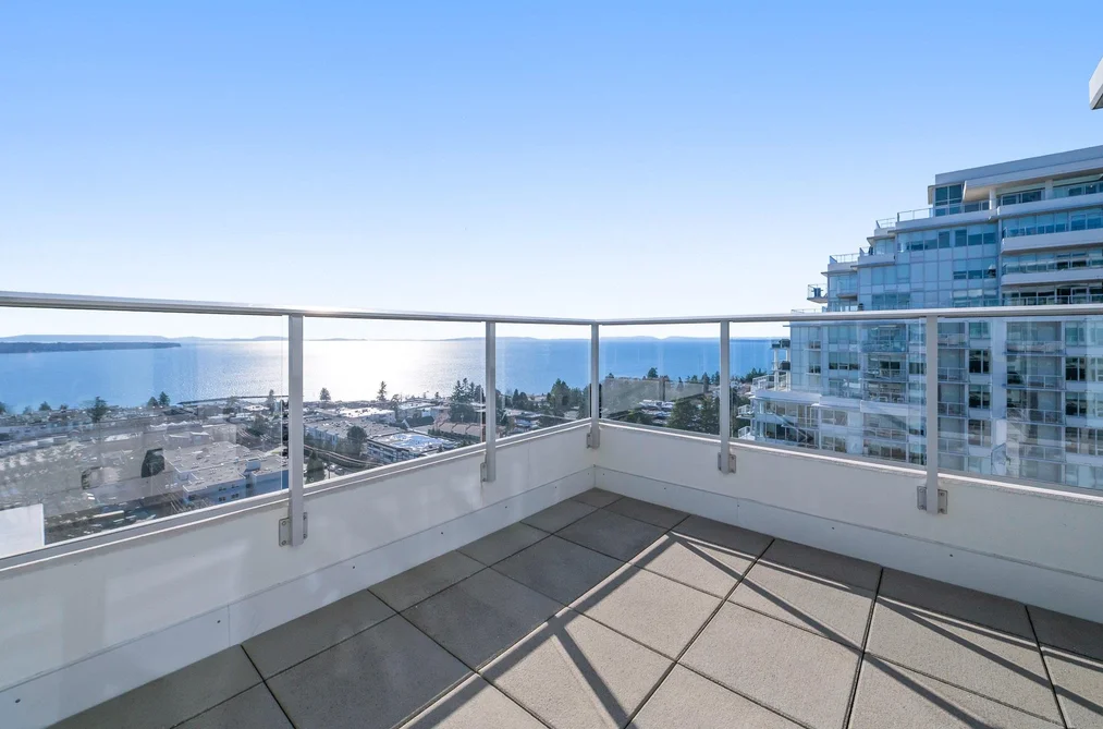 Condo for sale at 1304 1441 Johnston Street White Rock British Columbia - MLS: R3097239