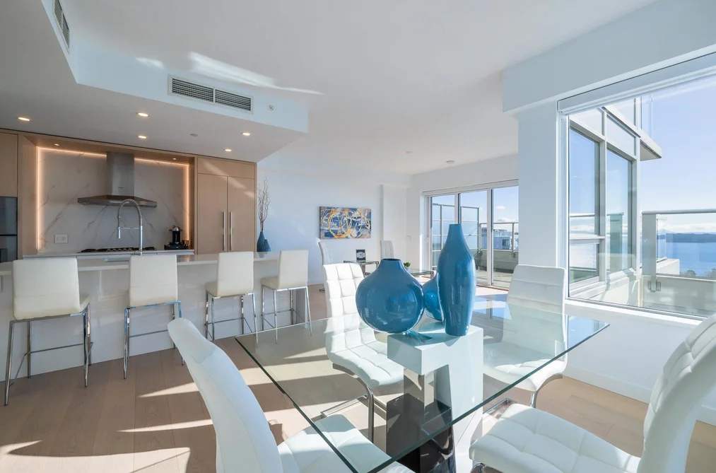 1304 1441 JOHNSTON STREET, White Rock BC V4B 3Z4, White Rock BC — Residential for Sale - Photo 4