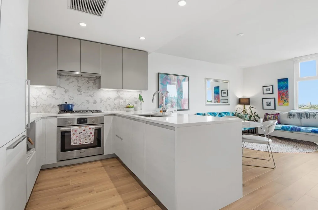 Condo for sale at 1304 8188 Fraser Street Vancouver British Columbia - MLS: R3120535